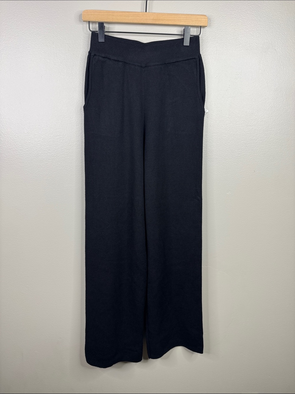 Cyrus Women’s Black Wide Leg Trousers Dress Pants Size XS NWT